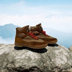 Women’s Explorers Vintage Suede Trail Boots